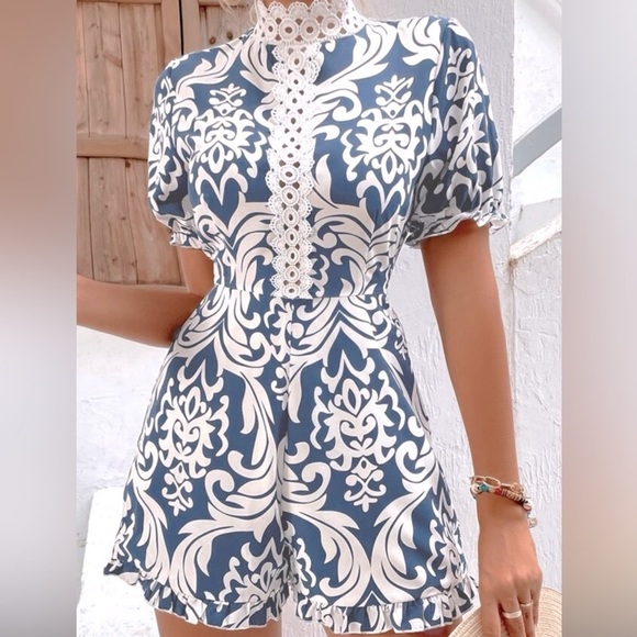 Baroque print Guipure Lace Panel Puff Sleeve Romper size S Blue and white - Picture 2 of 4